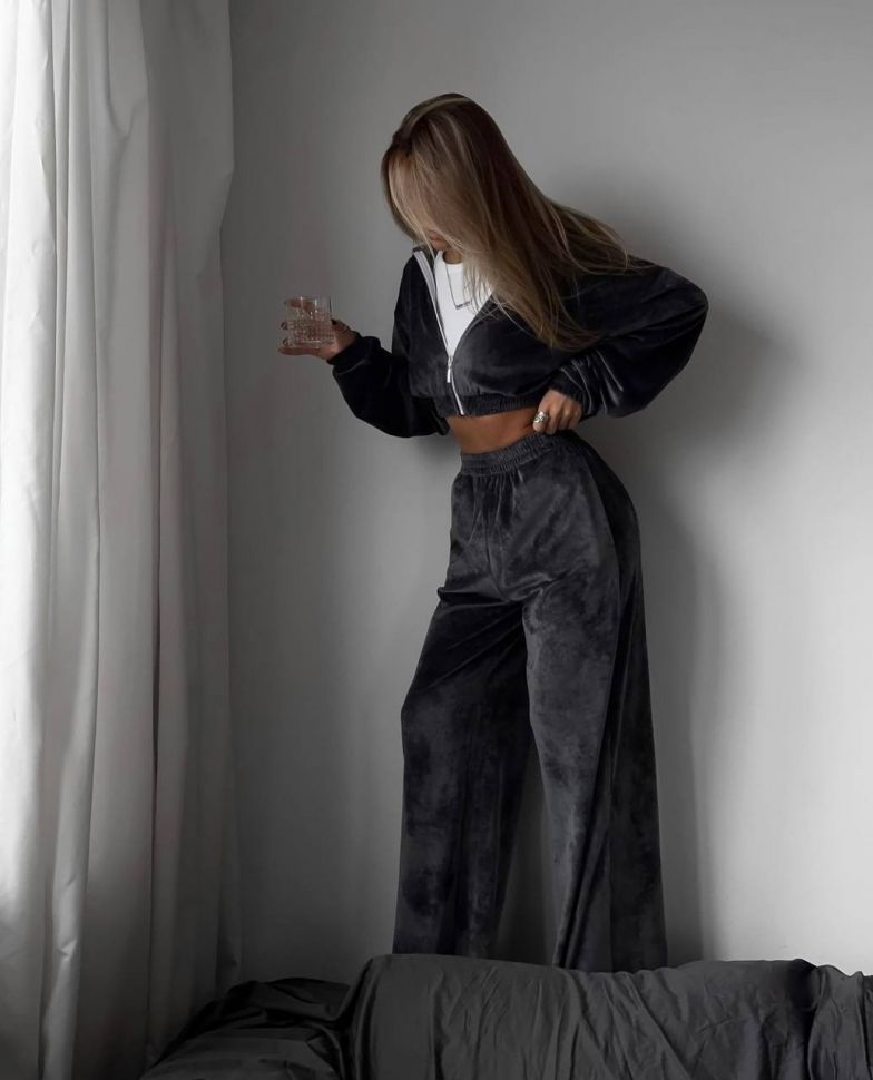 Костюм Розмір: 42-44, 46-48, 50-52 S4813