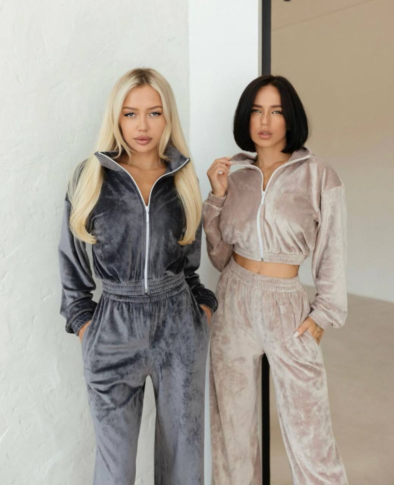 Костюм Розмір: 42-44, 46-48, 50-52 S4813