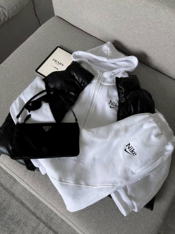 Костюм Розмір: S, M, L S3517