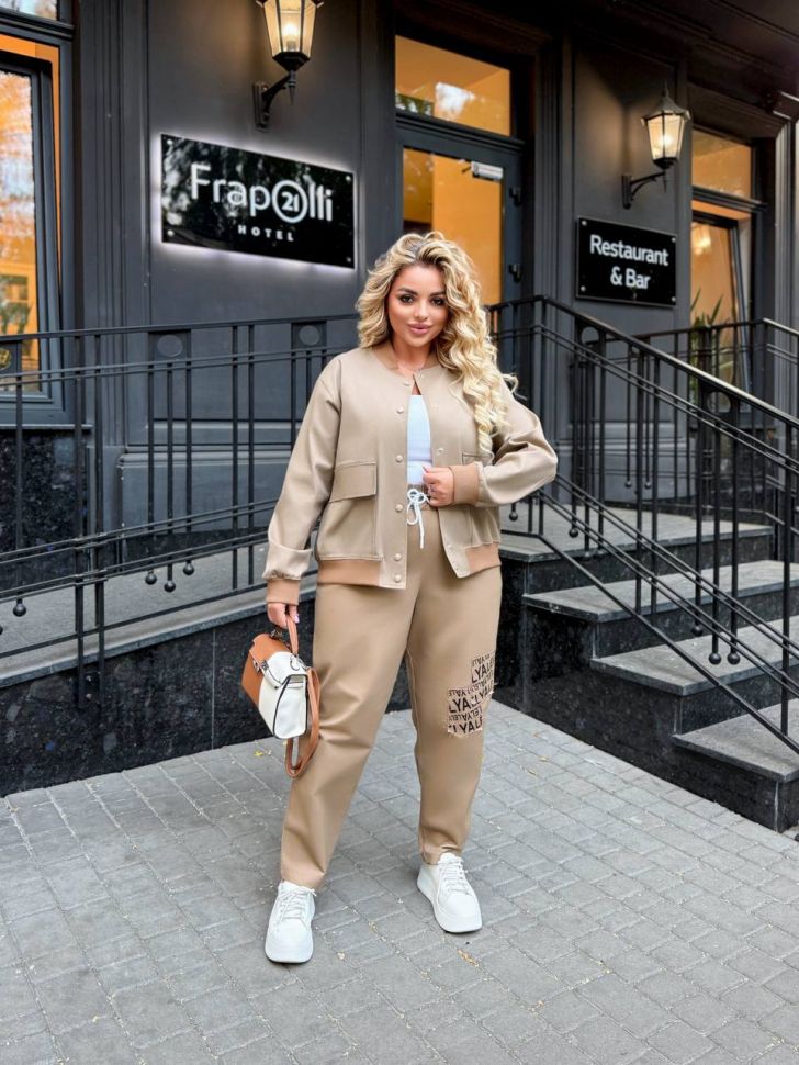 Бомбер Розмір: 46-48,50-52,54-56,58-60 S1109