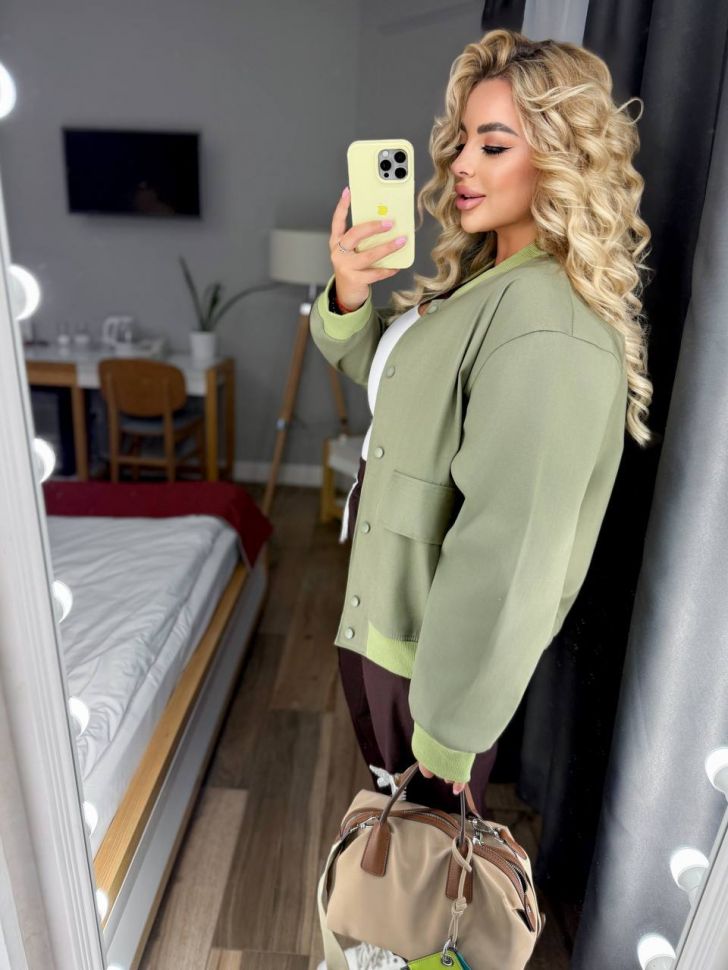 Бомбер Розмір: 46-48,50-52,54-56,58-60 S1109