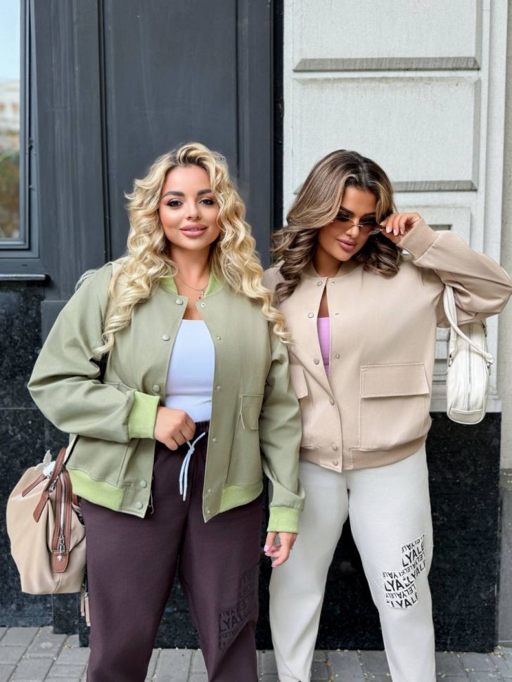 Бомбер Розмір: 46-48,50-52,54-56,58-60 S1109