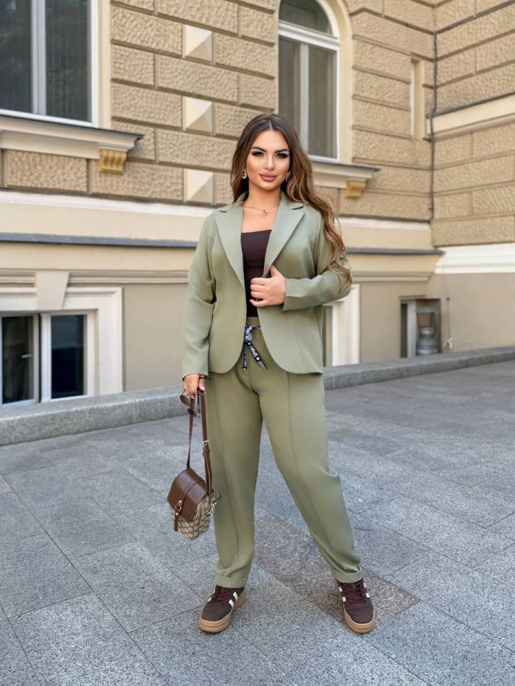 Костюм Розмір: 46-48,50-52,54-56,58-60 S1110