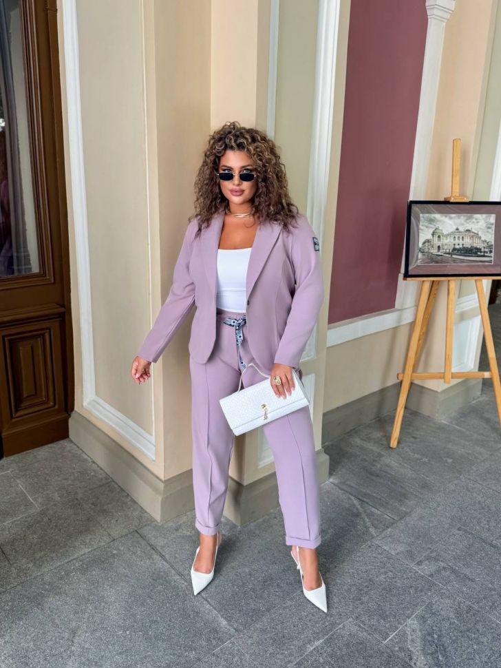 Костюм Розмір: 46-48,50-52,54-56,58-60 S1110