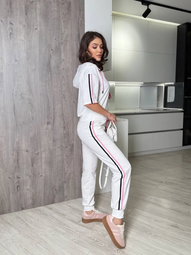 Костюм Розмір: 42-44, 46-48 S715