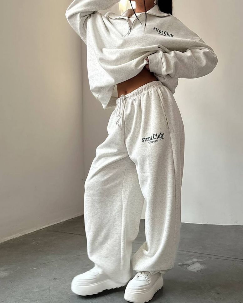 Костюм Розмір: 42-48 S4619