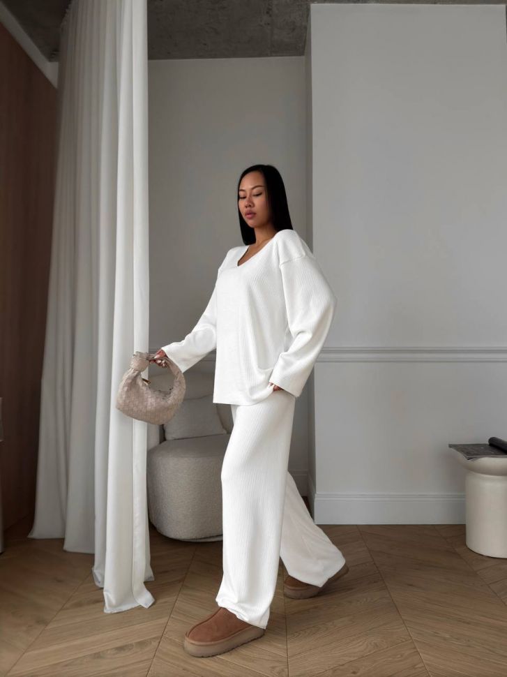 Костюм Розмір: 42-46 S1423