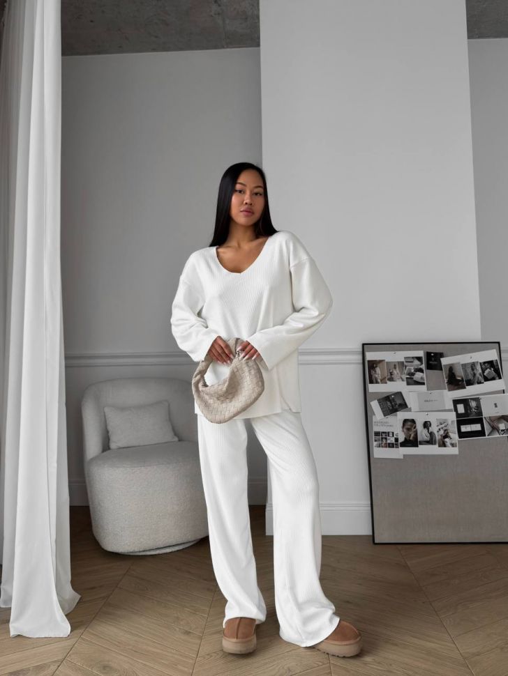 Костюм Розмір: 42-46 S1423