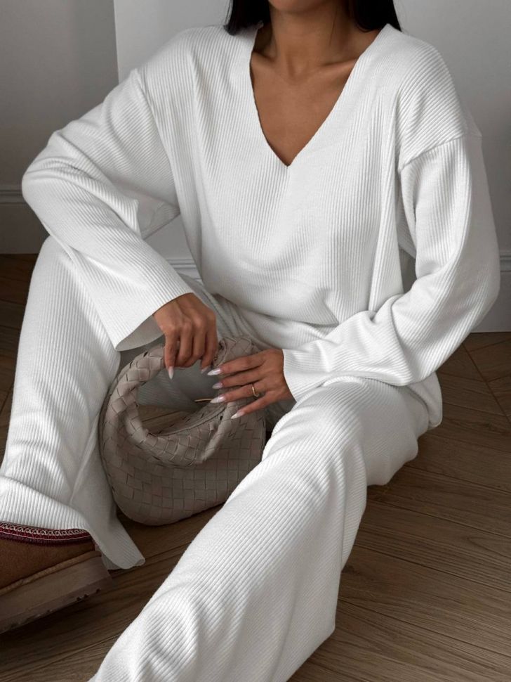 Костюм Розмір: 42-46 S1423