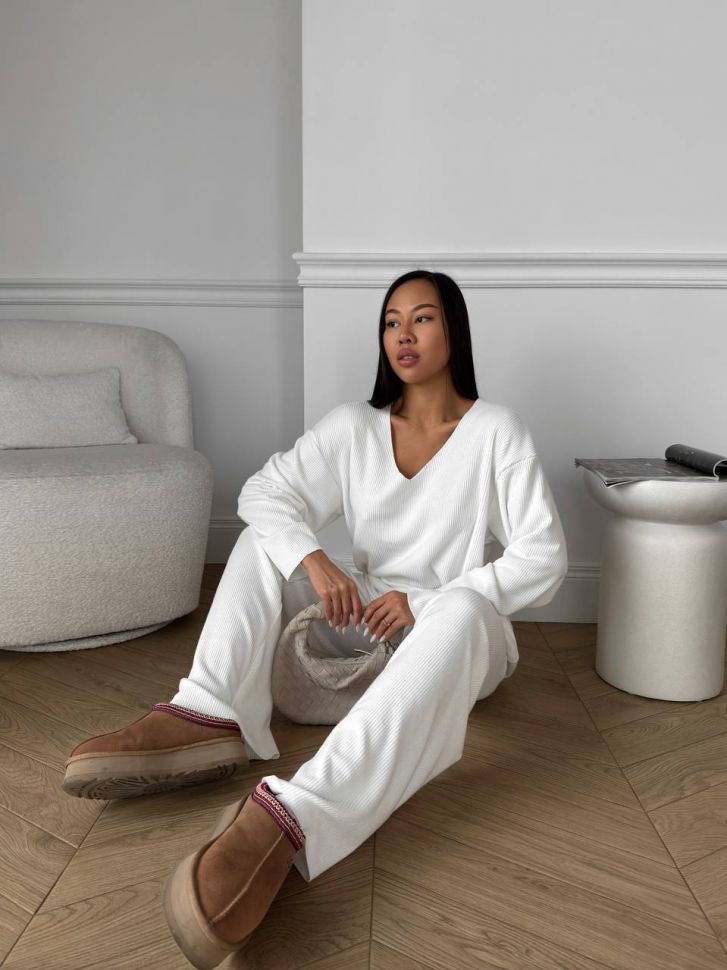 Костюм Розмір: 42-46 S1423