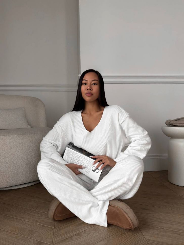 Костюм Розмір: 42-46 S1423