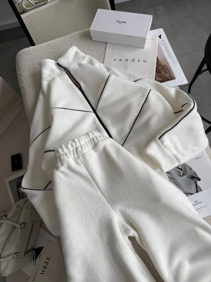 Костюм Розмір: 42-44, 46-48 S2724