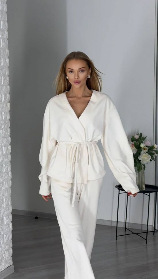 Костюм Розмір: 42-44, 46-48 S4423