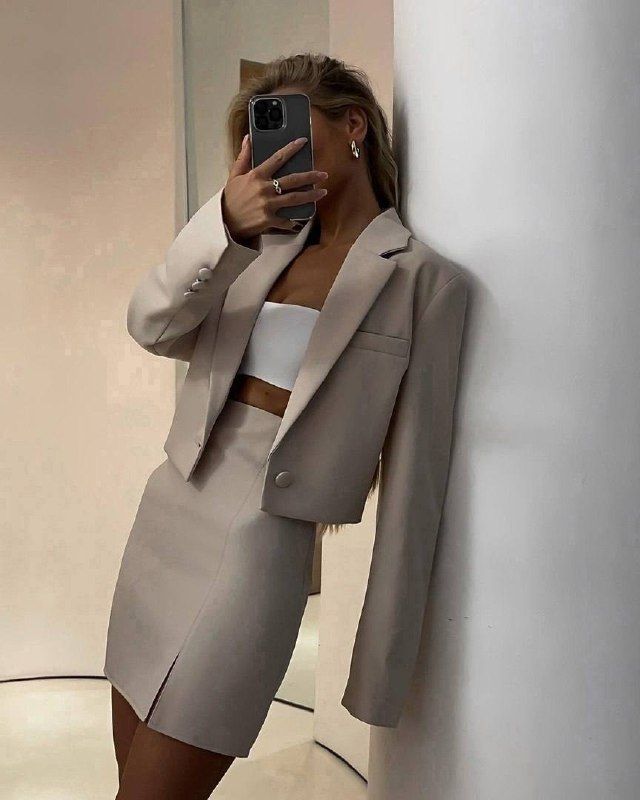 Костюм Розмір: 42-44, 44-46 S5623