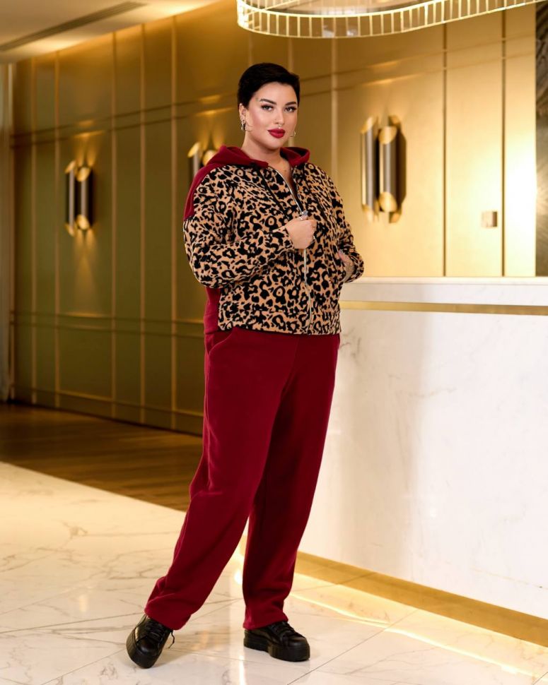 Костюм Розмір: 50-52,54-56, 58-60 S3428