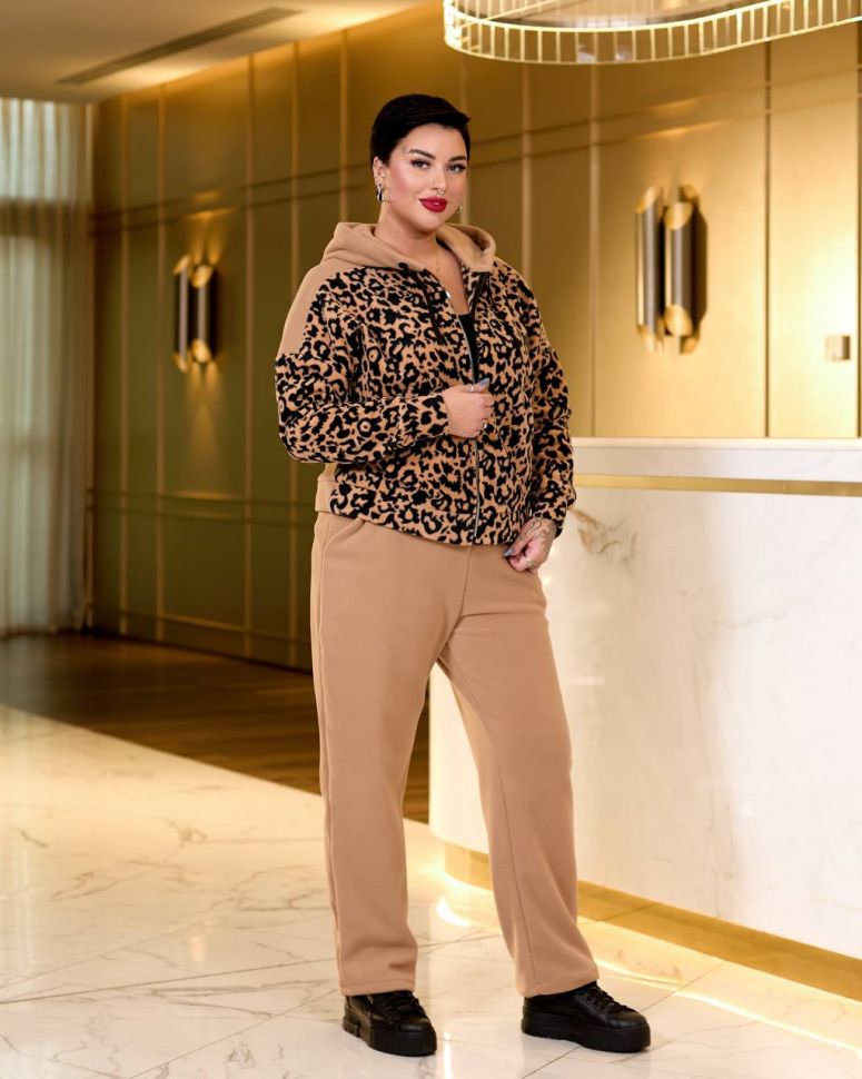 Костюм Розмір: 50-52,54-56, 58-60 S3428