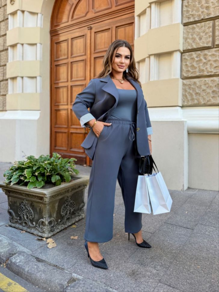 Костюм Розмір: 46-48, 50-52, 54-56 S6026