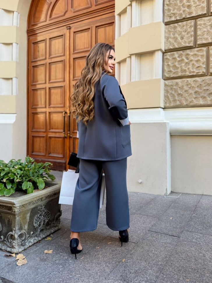 Костюм Розмір: 46-48, 50-52, 54-56 S6026