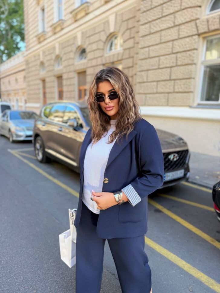 Костюм Розмір: 46-48, 50-52, 54-56 S6026