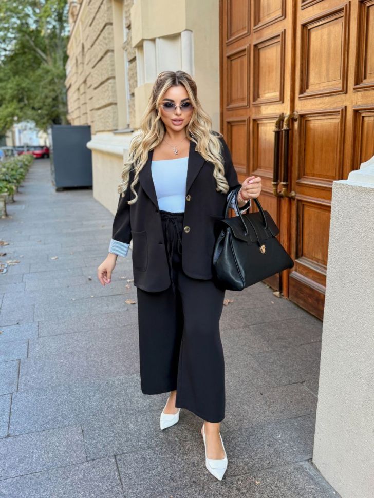 Костюм Розмір: 46-48, 50-52, 54-56 S6026