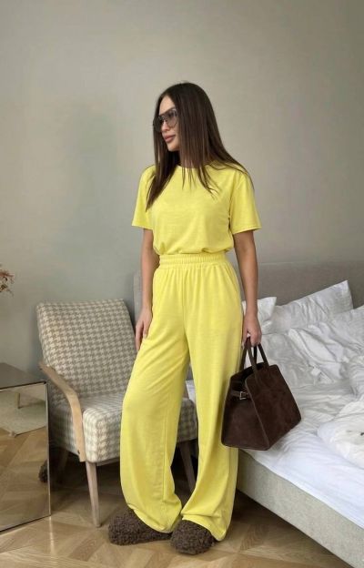 Костюм Розмір: 42-44, 46-48, 50-52 S7427