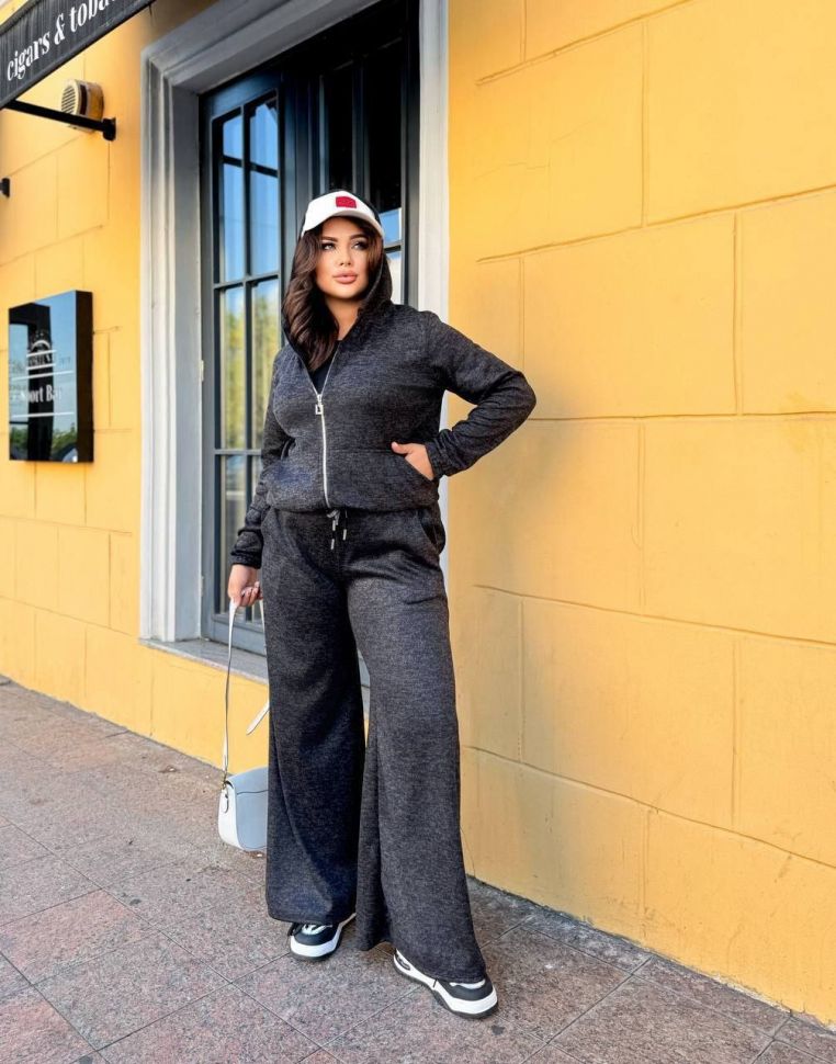 Костюм Розмір: 50-52,54-56 S1628