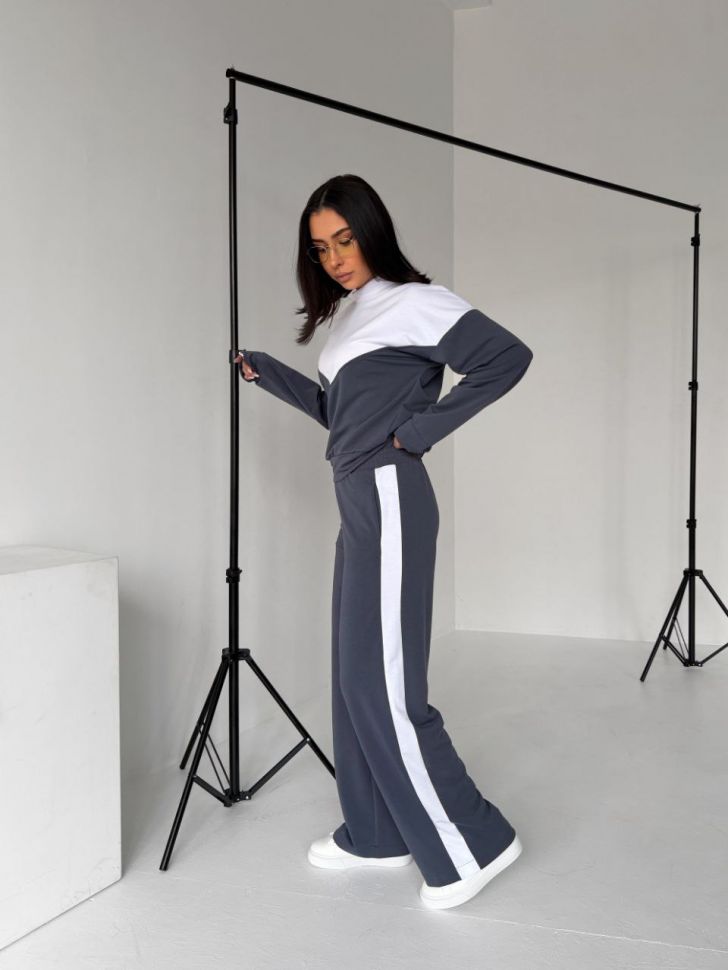 Костюм Розмір: 42-44,  46-48, 50-52 S5627