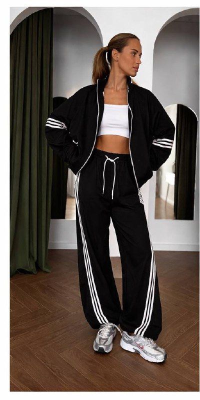 Костюм Розмір: 42-46,48-52,54-58 S6029