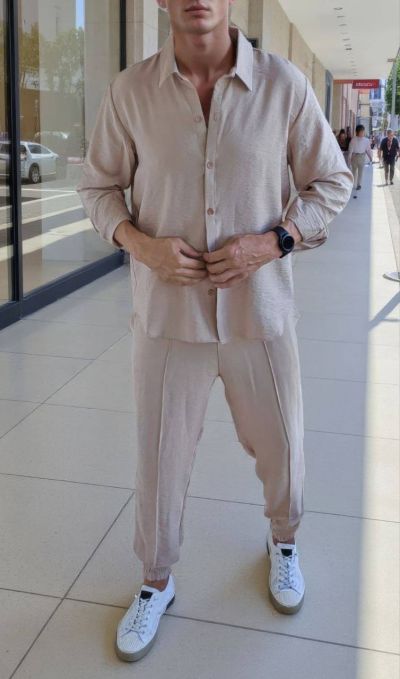 Костюм Розмір: 46-48,50-52,54-56 S220