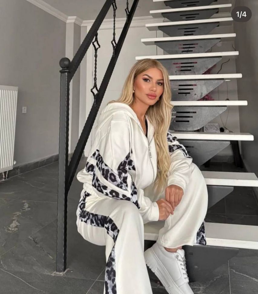 Костюм Розмір: 42/46 S1731