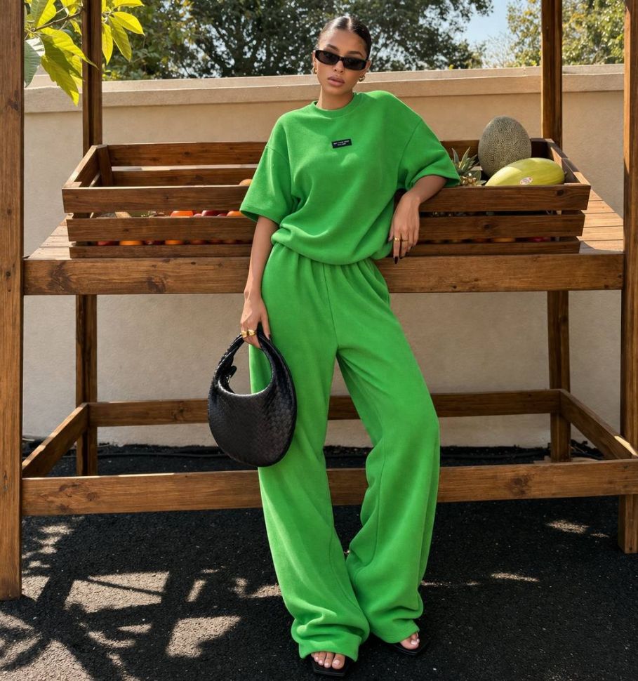 Костюм Розмір: 42-44, 46-48, 50-52 S7129