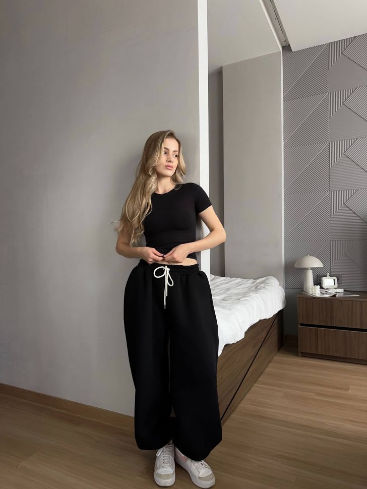 Штани Розмір: 42-46, oversize S3334