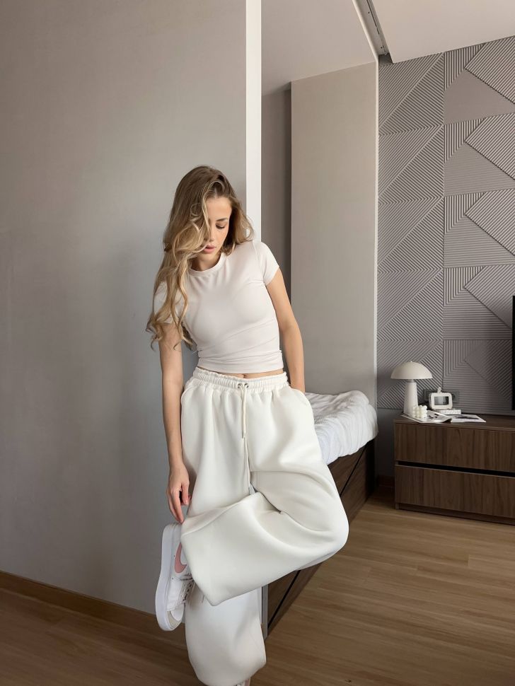 Штани Розмір: 42-46, oversize S3334