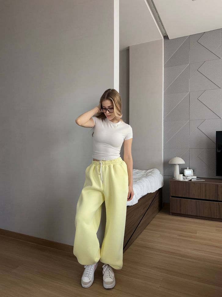 Штани Розмір: 42-46, oversize S3334