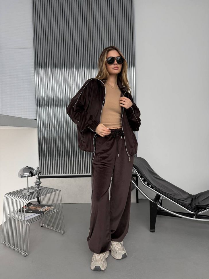 Костюм Розмір: 42-46 oversize S4631