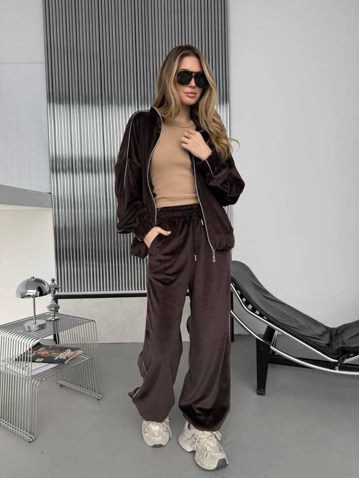 Костюм Розмір: 42-46 oversize S4631