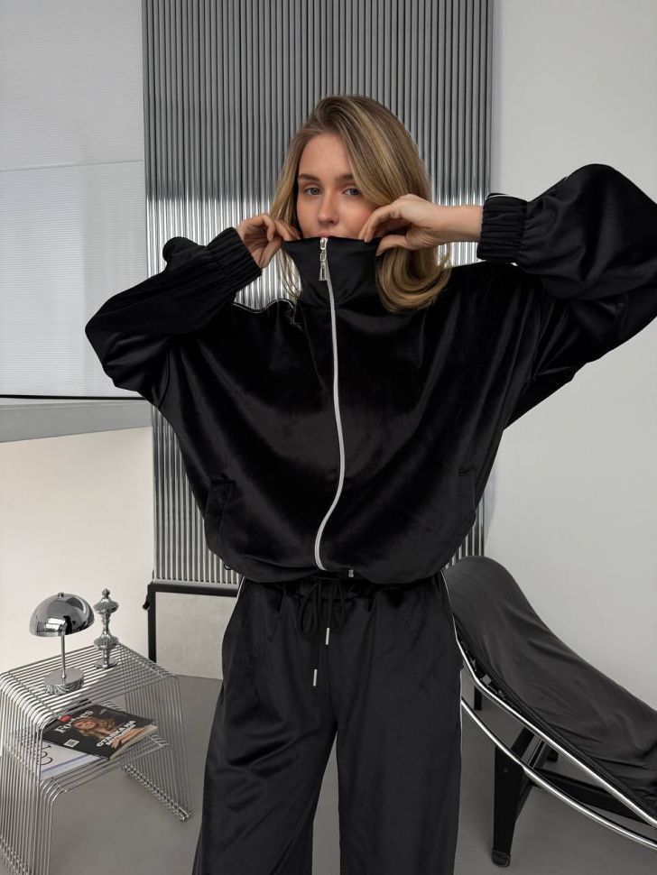 Костюм Розмір: 42-46 oversize S4631