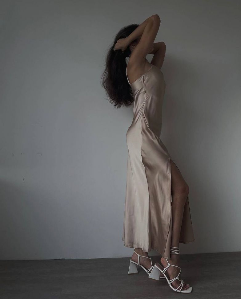 Сукня Розмір: 42-44, 46-48 S5031