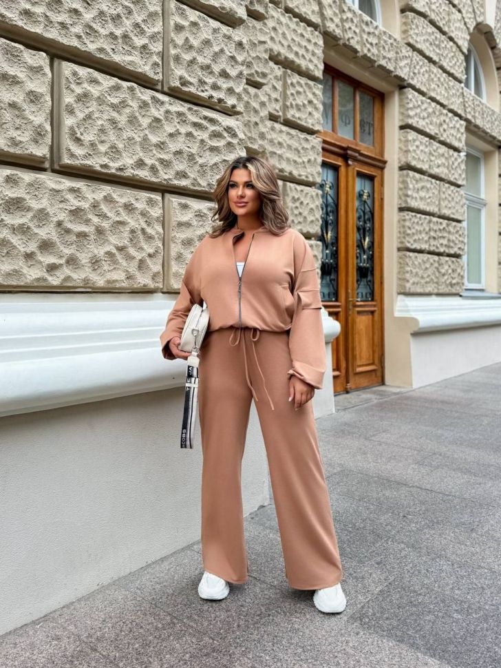 Костюм Розмір: 42-44,46-48,50-52,54-56 S6031