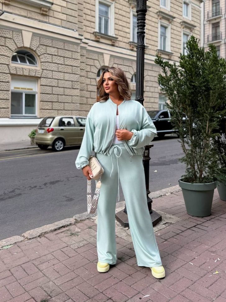 Костюм Розмір: 42-44,46-48,50-52,54-56 S6031