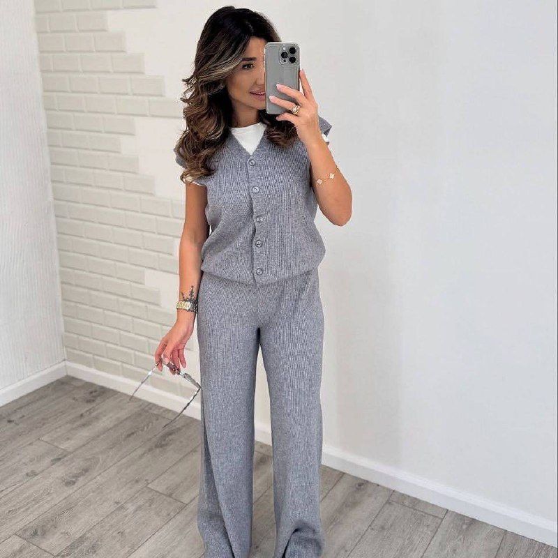 Костюм Розмір: 42-44, 46-48, 50-52 S2834