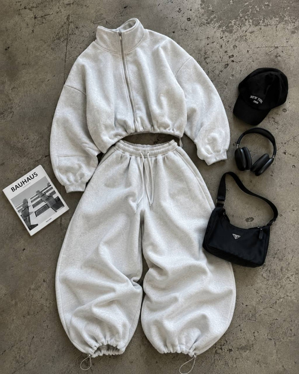 Костюм Розмір: 42-48 OVERSIZE S14430