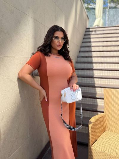 Сукня Розмір: 42-44,46-48,50-52,54-56 S6032