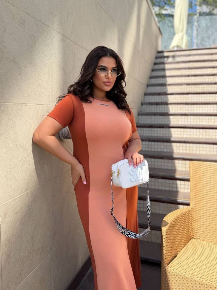 Сукня Розмір: 42-44,46-48,50-52,54-56 S6032