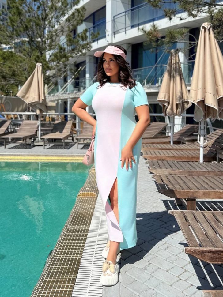 Сукня Розмір: 42-44,46-48,50-52,54-56 S6032