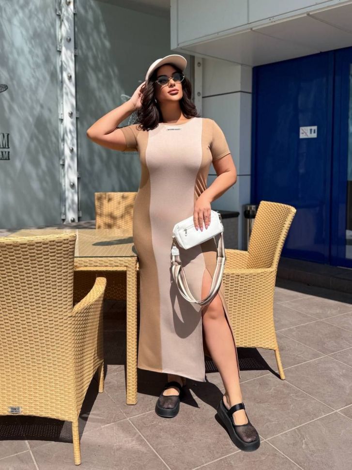 Сукня Розмір: 42-44,46-48,50-52,54-56 S6032