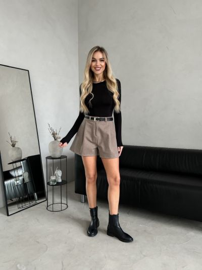 Шорти Розмір: 42 44 46 48 S2636