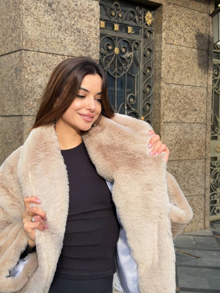 Шуба Розмір: 42/44, 46/48 S3935