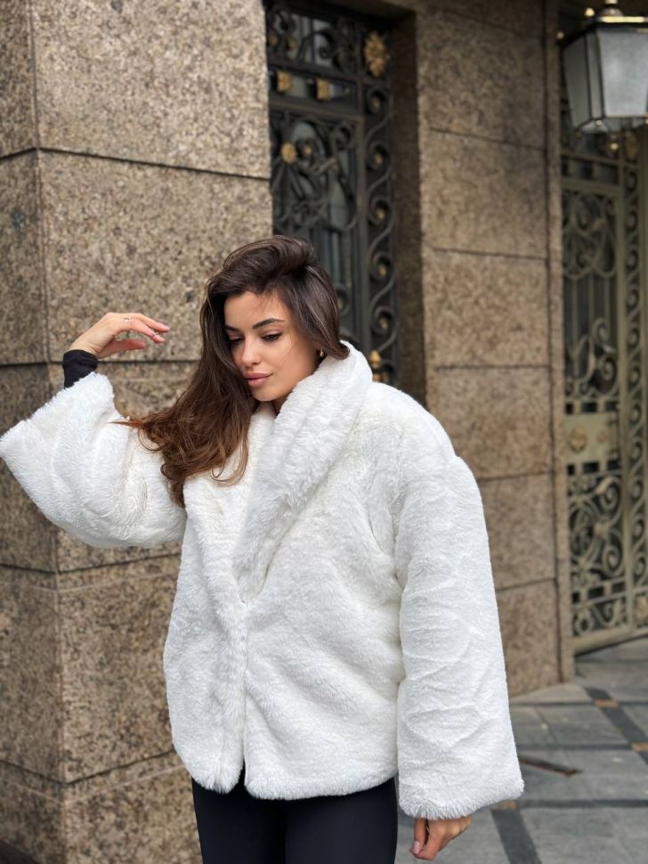 Шуба Розмір: 42/44, 46/48 S3935