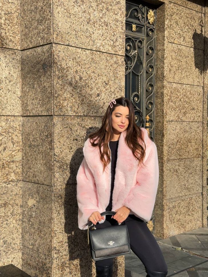 Шуба Розмір: 42/44, 46/48 S3935